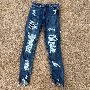 Women’s American Eagle Blue ripped skinny jeans